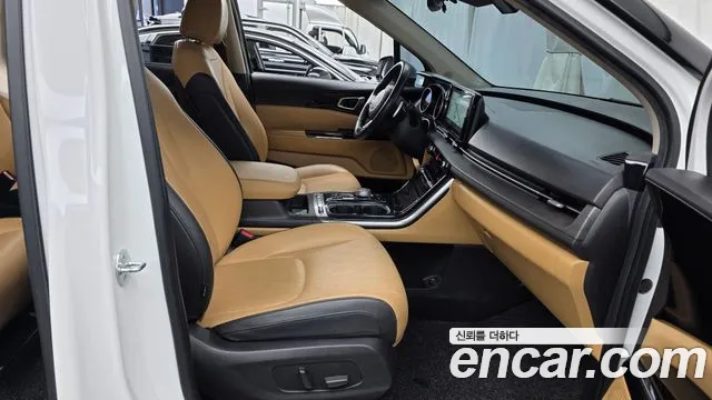 Kia Carnival 4th Gen — Фото автомобиля 16