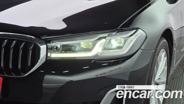 BMW 5 Series G30 — Фото автомобиля 22