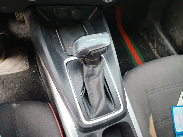 Chevrolet Monza — Фото автомобиля 10