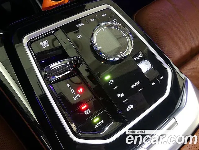 BMW 7-Series 7 серия (G70) 740i xDrive M Sport Limited — Фото автомобиля 15