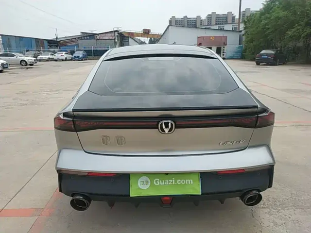 Changan UNI-V — Фото автомобиля 5