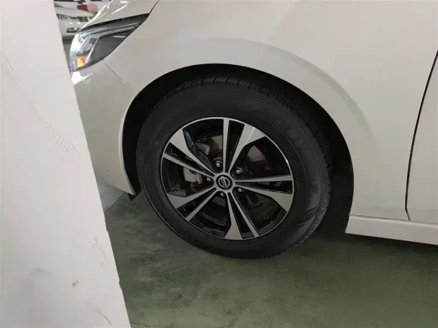 Nissan Sylphy — Фото автомобиля 22