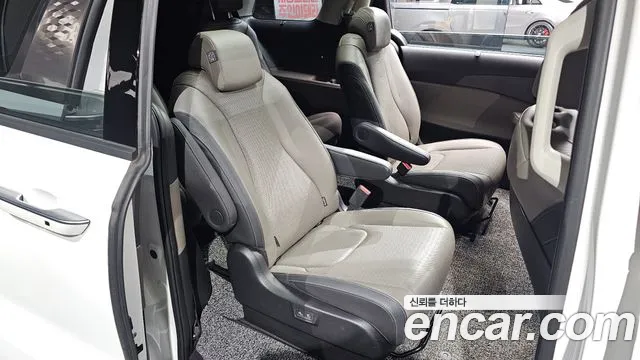 Kia Canival Новый Carnival 4 поколение Бензин 9 мест Noblesse — Фото автомобиля 7