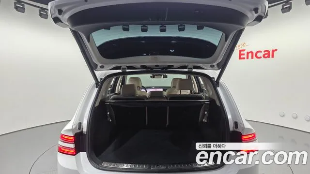 Genesis GV80 — Фото автомобиля 24