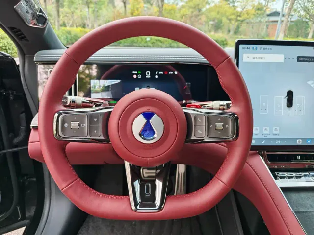Denza Z9GT — Фото автомобиля 5