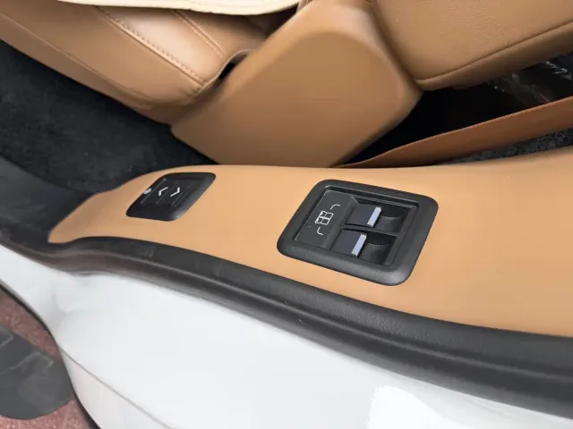 Land Rover Range Rover — Фото автомобиля 11