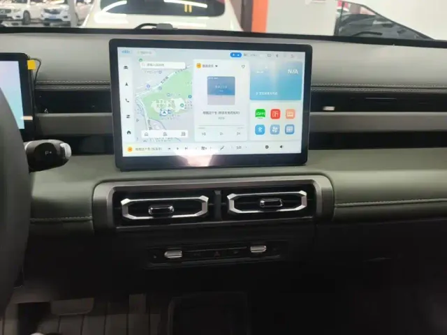 Baojun Yep Plus — Фото автомобиля 12