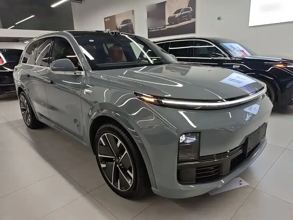 Li Auto Li L8 2025 Max Smart Renewal Edition — Фото автомобиля 3