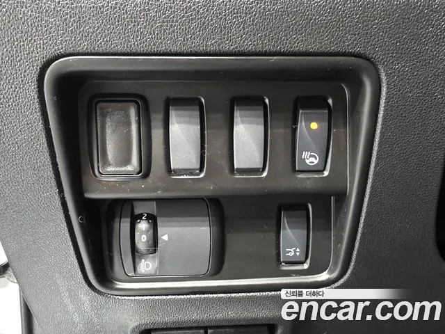 Renault-KoreaSamsung QM6 Новый QM6 2.0 LPe RE Signature 2WD — Фото автомобиля 19