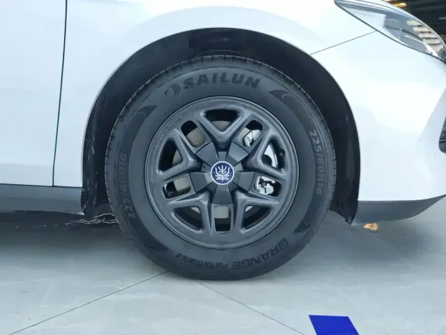 BYD Qin PLUS — Фото автомобиля 6