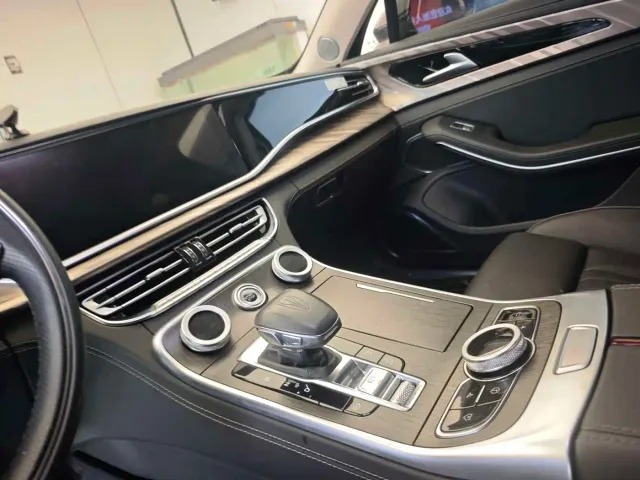 Hongqi H9 — Фото автомобиля 7