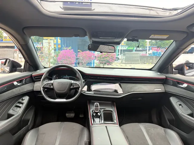Dongfeng Yixuan MAX — Фото автомобиля 19