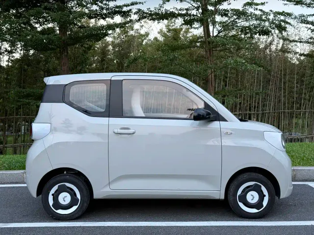 Wuling Hongguang Mini EV — Фото автомобиля 5