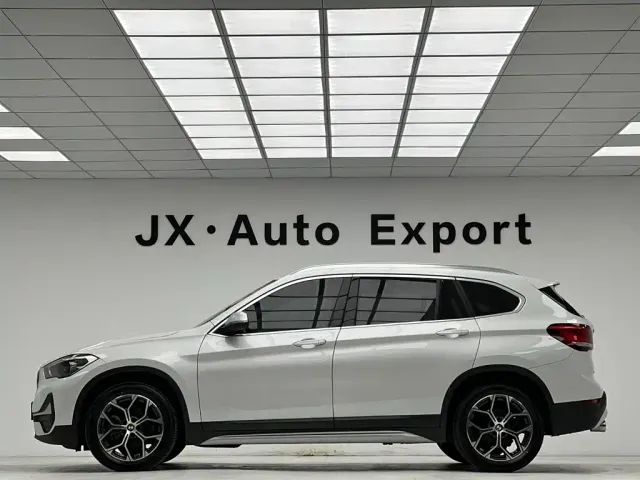 BMW X1 — Фото автомобиля 11