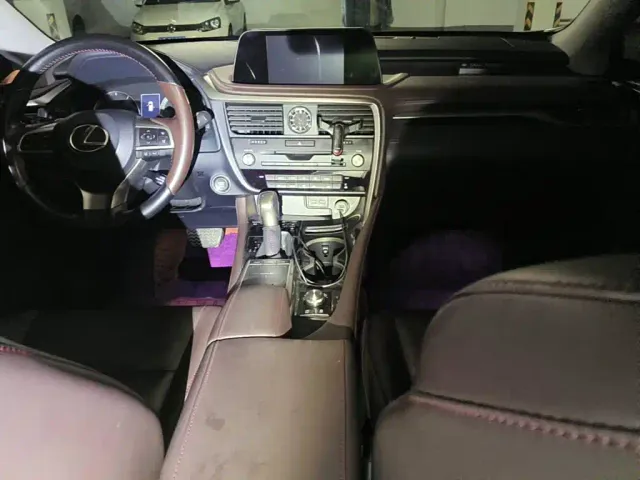 Lexus RX — Фото автомобиля 11