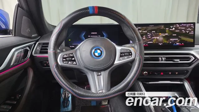BMW i4 — Фото автомобиля 10