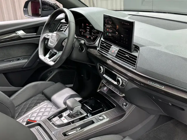 Audi SQ5 — Фото автомобиля 27