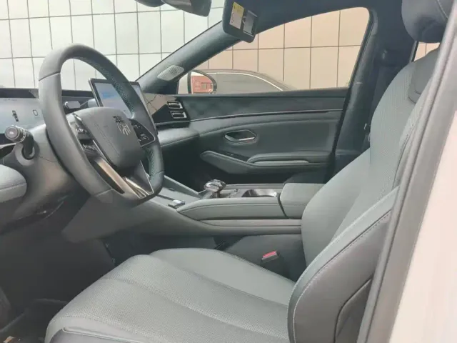 BYD Qin L — Фото автомобиля 6