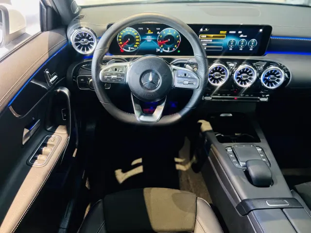 Mercedes-Benz A-Class — Фото автомобиля 10