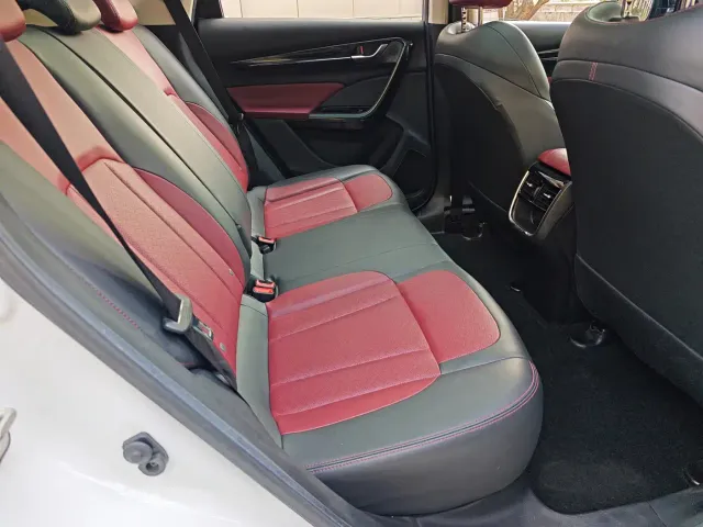 Dongfeng Fengshen AX7 — Фото автомобиля 8