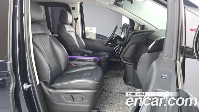 Hyundai Staria Staria 4WD Lounge 9 мест — Фото автомобиля 11