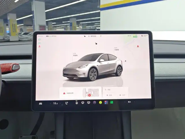 Tesla Model Y — Фото автомобиля 13