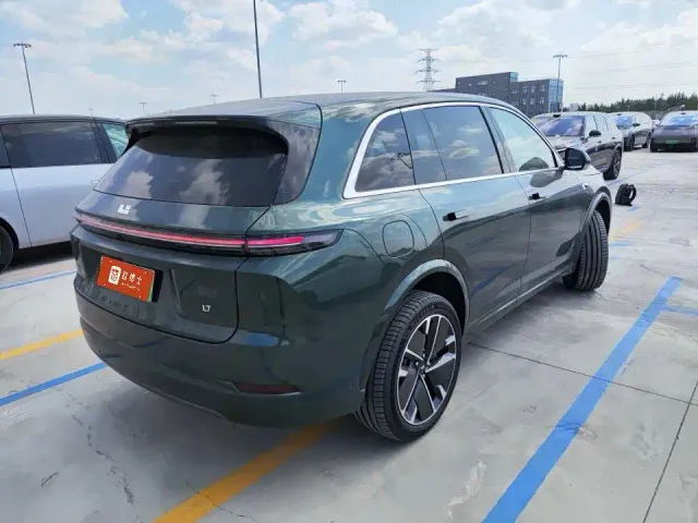 Li Auto L7 — Фото автомобиля 3