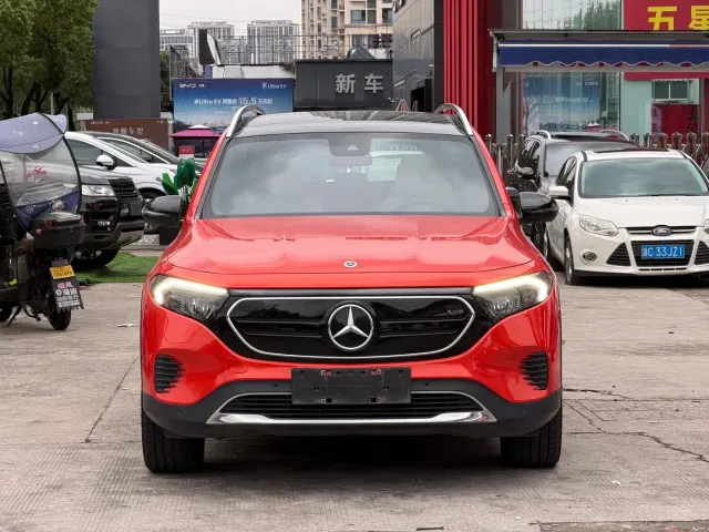 Mercedes-Benz EQB — Фото автомобиля 2
