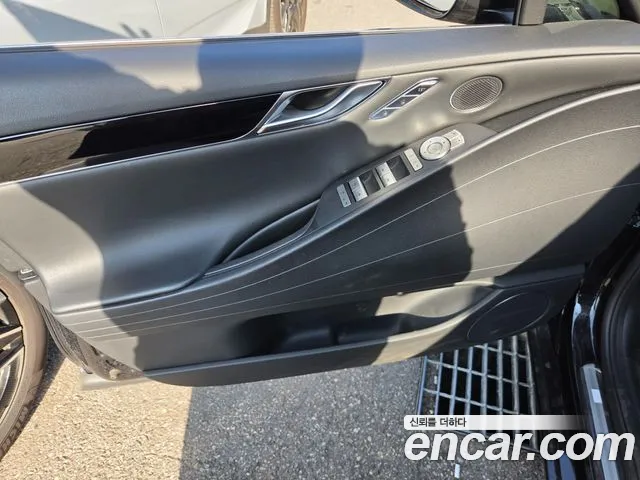 Genesis G80 RG3 — Фото автомобиля 4