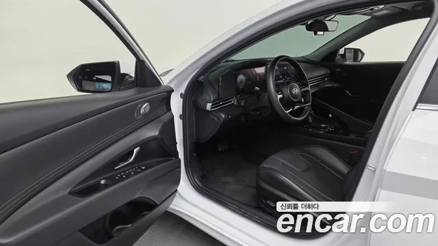 Hyundai Avante CN7 — Фото автомобиля 15