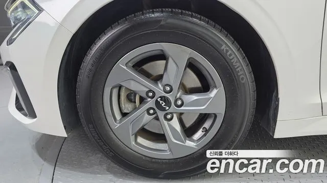 Kia K5 Новый K5 3 поколение 2.0 LPi(Для проката) — Фото автомобиля 3