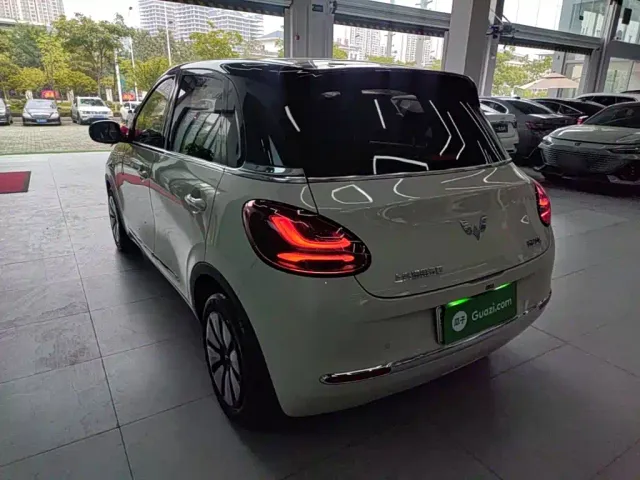 Wuling Bingo — Фото автомобиля 4