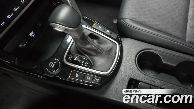Kia Seltos Seltos Бензин 1.6 турбо 2WD — Фото автомобиля 9