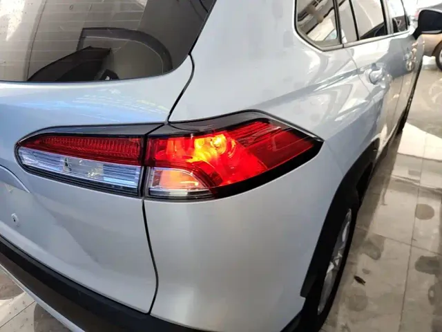 Toyota Corolla Cross — Фото автомобиля 7
