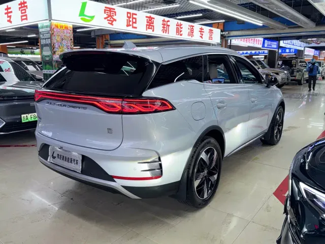 BYD Tang — Фото автомобиля 6