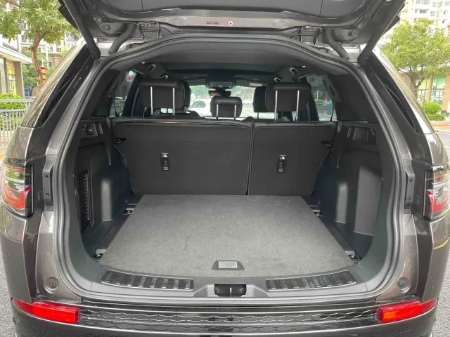 Land Rover Discovery Sport — Фото автомобиля 21