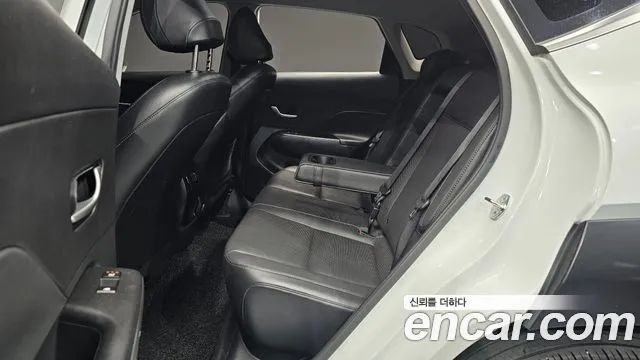 Hyundai Kona — Фото автомобиля 17