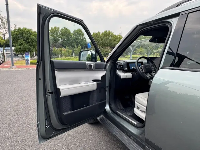 BYD FangChengBao Titanium 7 — Фото автомобиля 4