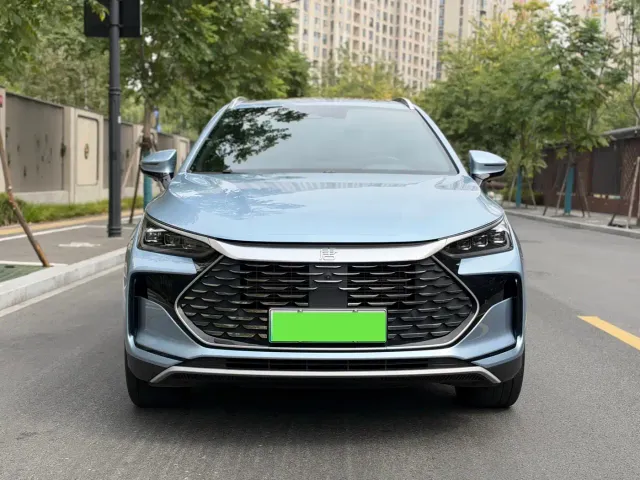 BYD Tang — Фото автомобиля 2