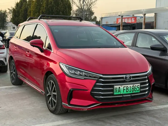 BYD Song MAX — Фото автомобиля 3