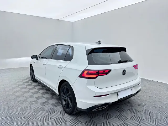 Volkswagen Golf — Фото автомобиля 4