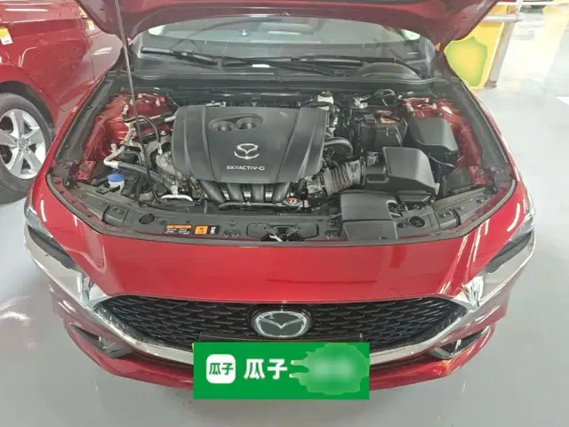 Mazda Axela — Фото автомобиля 16