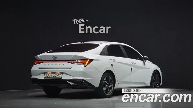 Hyundai Avante CN7 — Фото автомобиля 2