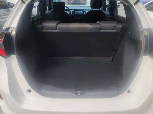 Honda Fit — Фото автомобиля 4