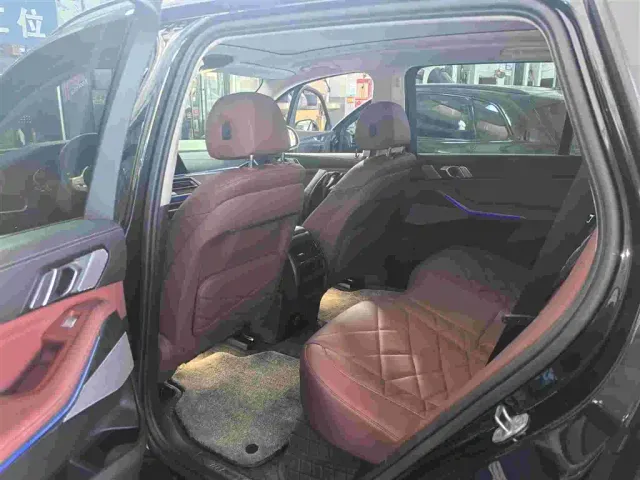 BMW X5 — Фото автомобиля 8