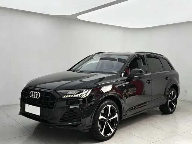 Фотография автомобиля — Audi Q7