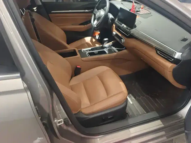 Nissan Teana — Фото автомобиля 8