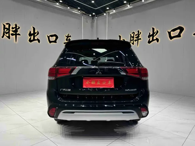 Mitsubishi Outlander — Фото автомобиля 5
