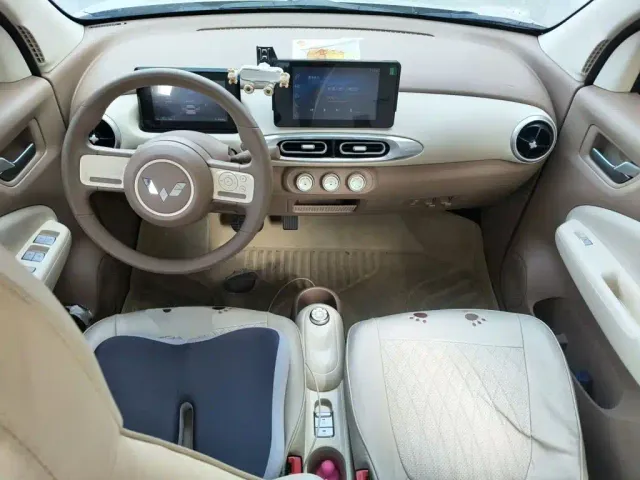 Wuling Hongguang Mini EV — Фото автомобиля 10