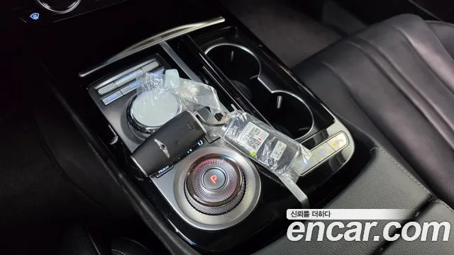 Genesis G80 Бензин 3.5 турбо AWD — Фото автомобиля 9